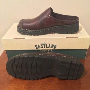 Eastland Auburn brown worn saddle leather clogs.